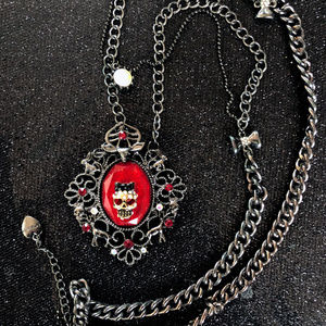 Betsey Johnson Skull Bows Necklace Gunmetal